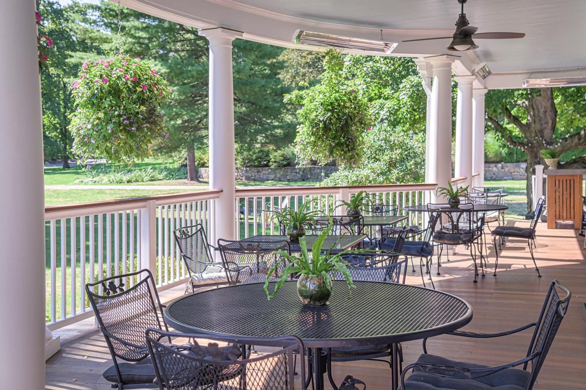 The West Lane Inn Ridgefield Exterior photo