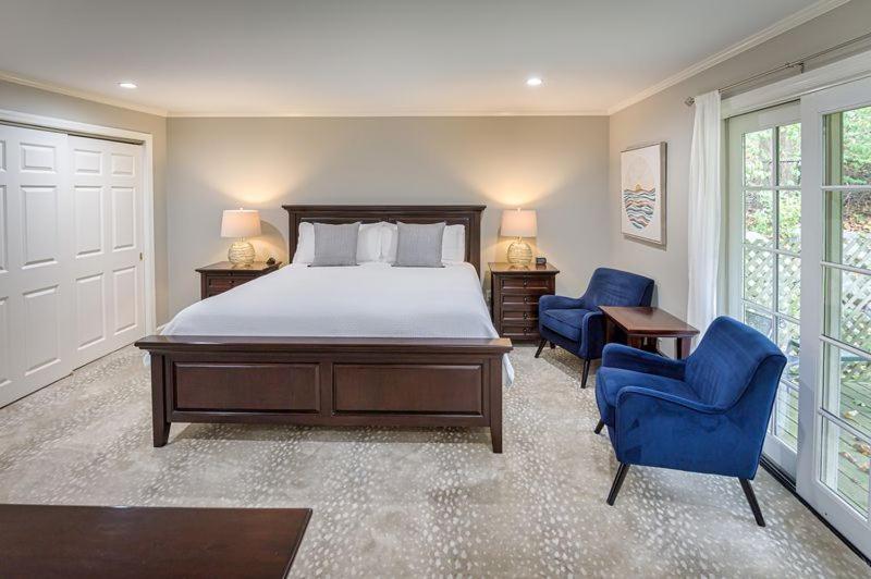 The West Lane Inn Ridgefield Room photo