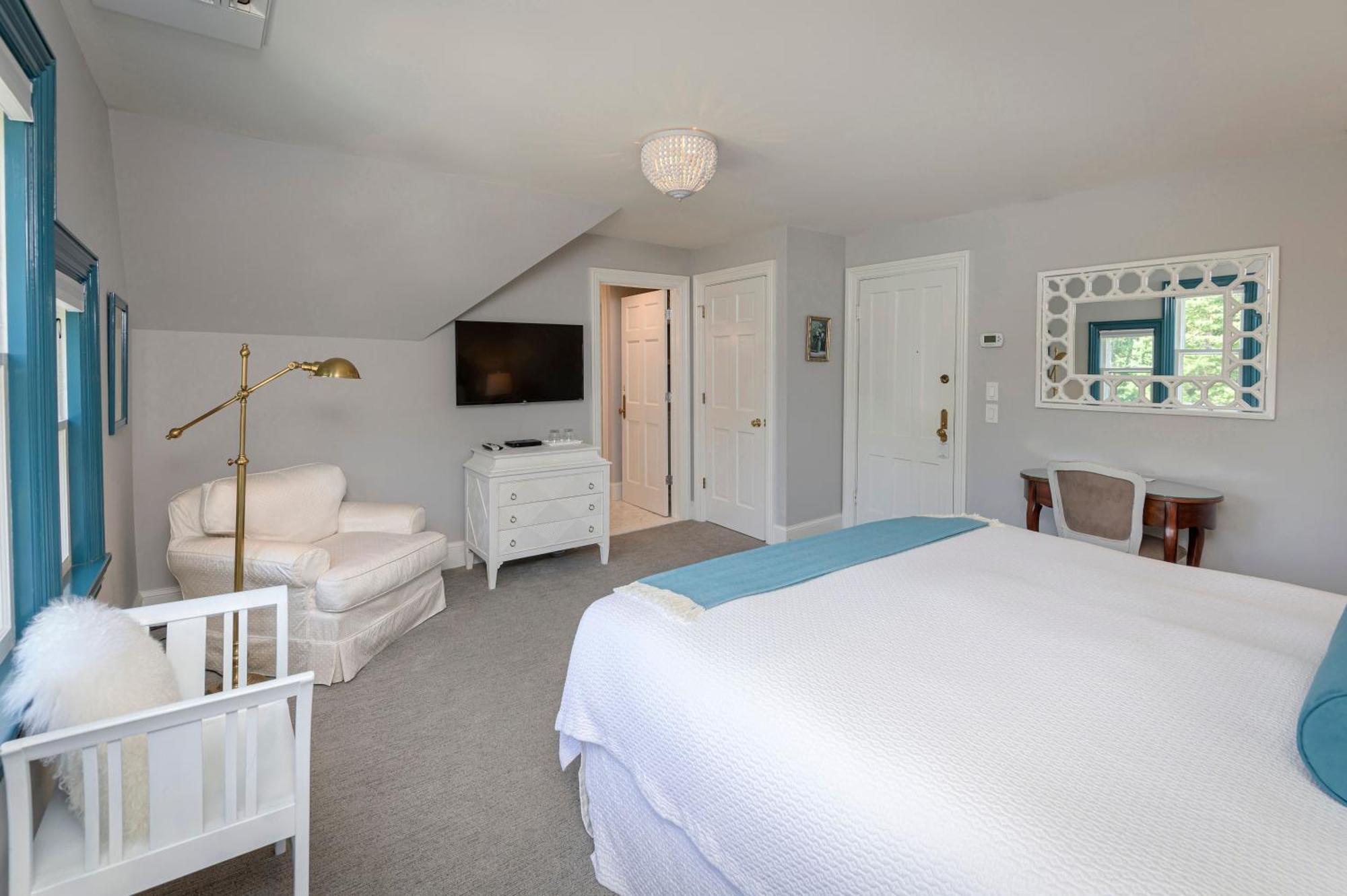 The West Lane Inn Ridgefield Room photo