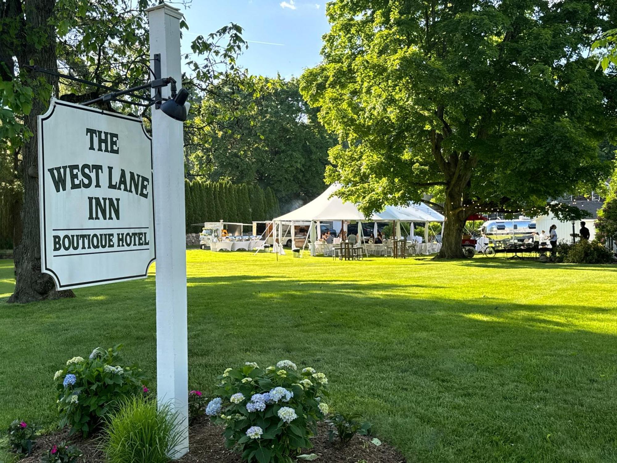 The West Lane Inn Ridgefield Exterior photo
