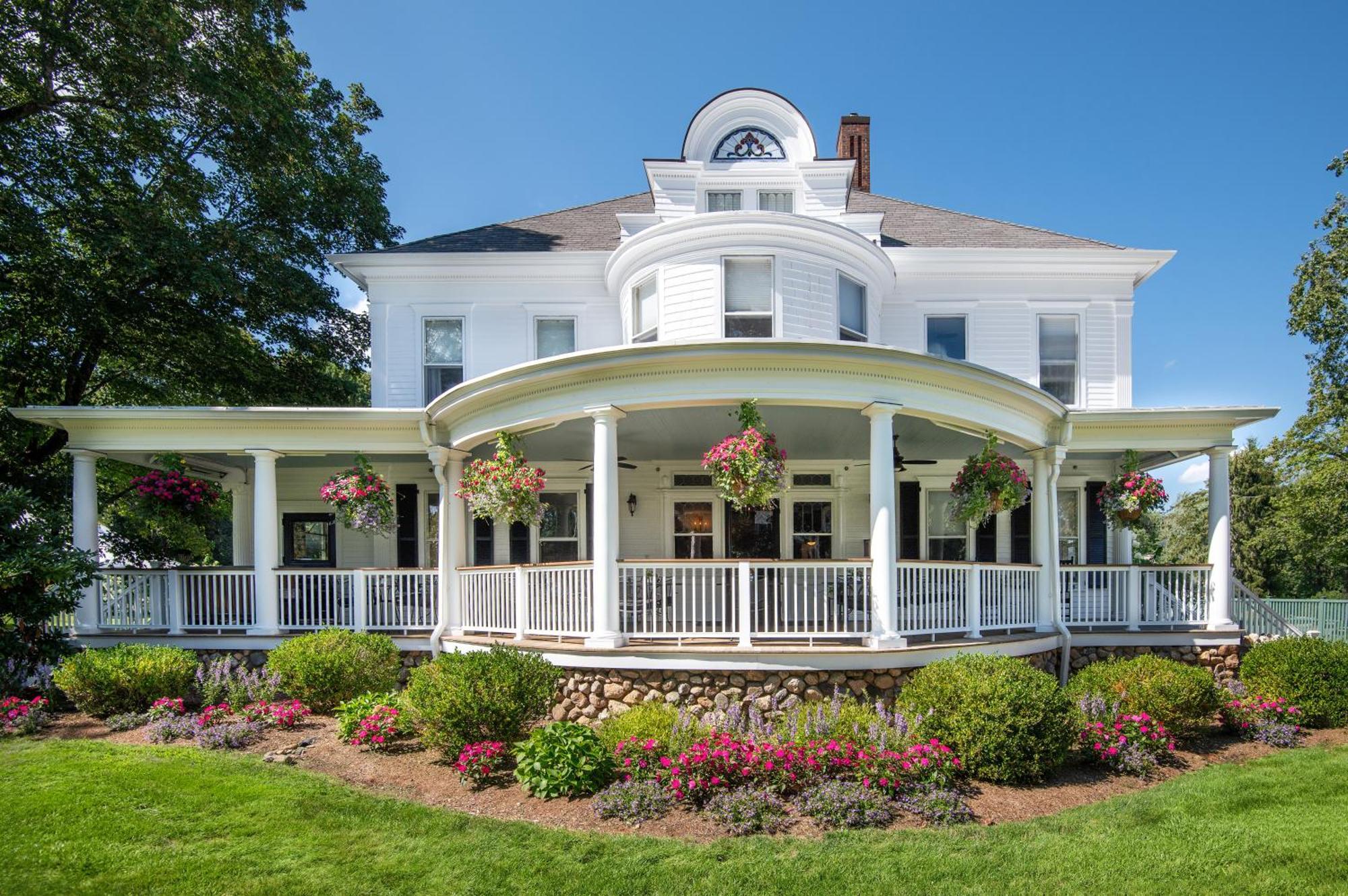 The West Lane Inn Ridgefield Exterior photo